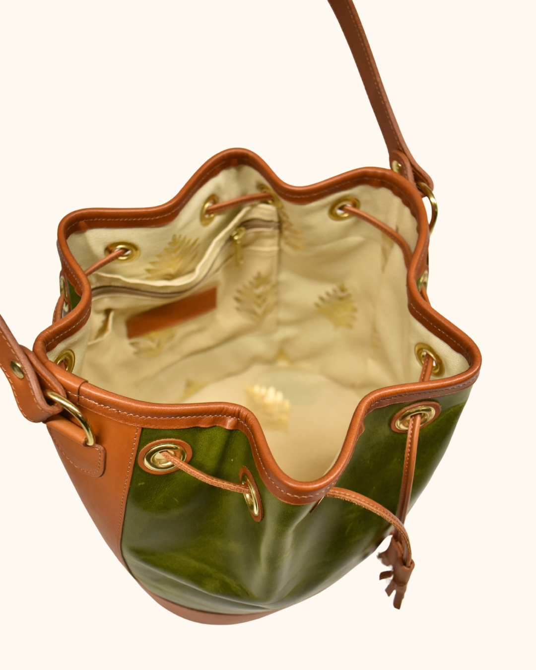 Cordon Bucket Bag | Tanner's Alley Leather Design Studio